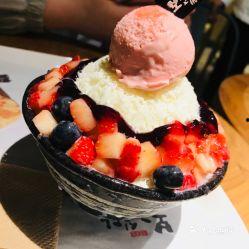 日韩甜品好吃吗视频网站,视频网站带你品尝美味佳肴